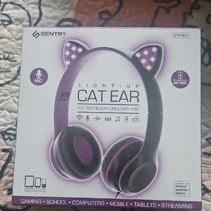 Sentry Light-Up Cat Ear Headphones - Purple and Black